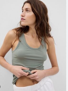 Gap Forever Favorite Rib Tank Top — Sage Green size M